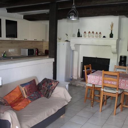 La Maison D'Odile Beaujeu-Saint-Vallier-et-Pierrejux Buitenkant foto